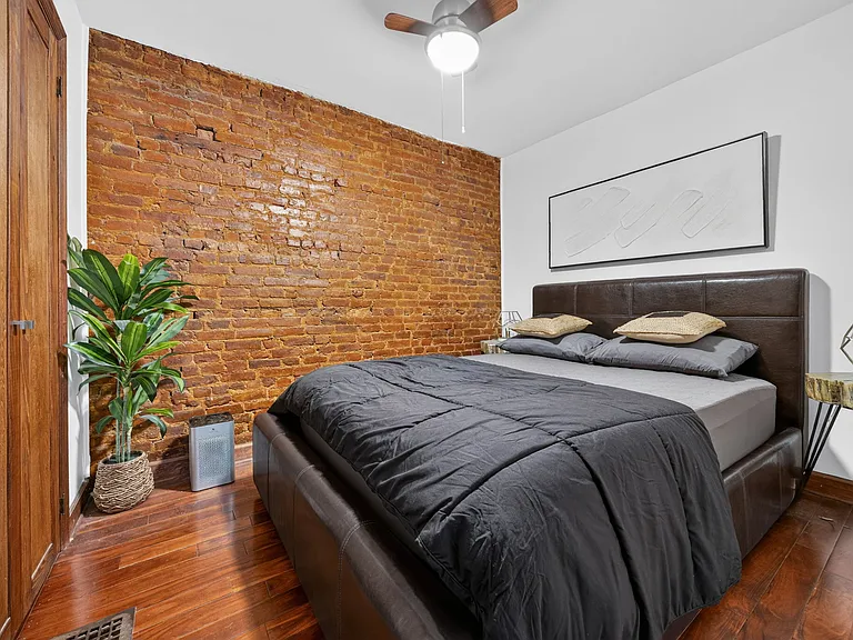 689 Macon St #1 — Photo 4