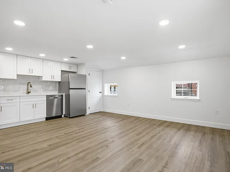 100 W Front St #3A — Photo 3