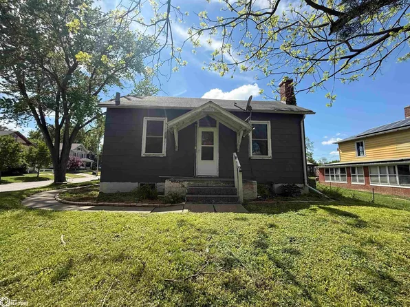 103 N Garfield Ave, Burlington, IA 52601
