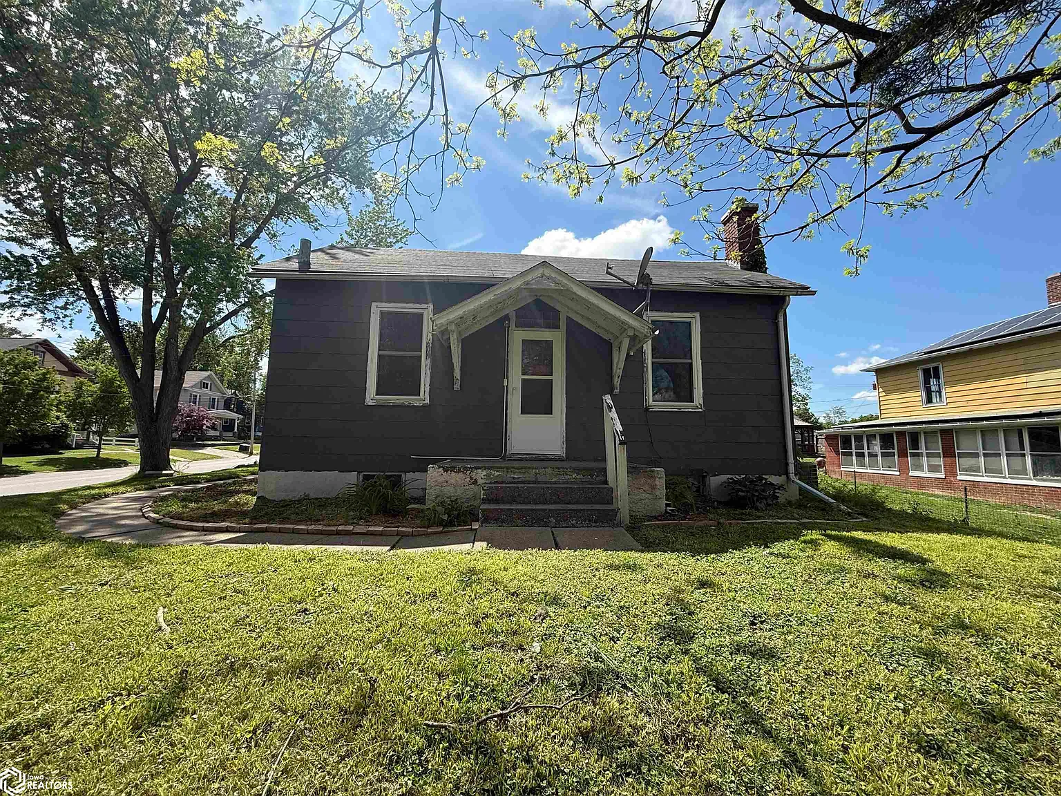 103 N Garfield Ave photo 1