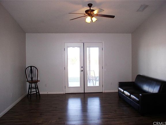 3rd image of 6963 Hillcrest Ct