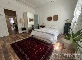 30 Diamond St #1, Brooklyn, NY 11222
