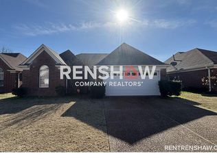 1164 Breezy Valley Dr, Cordova, TN 38018