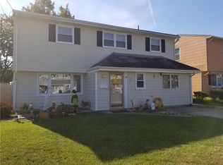 103 Pine St, Iselin, NJ 08830