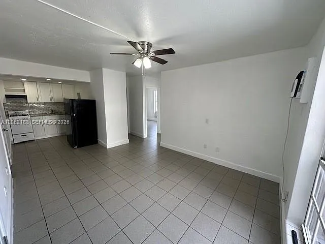 1400 S Douglas Rd #11 — Photo 9