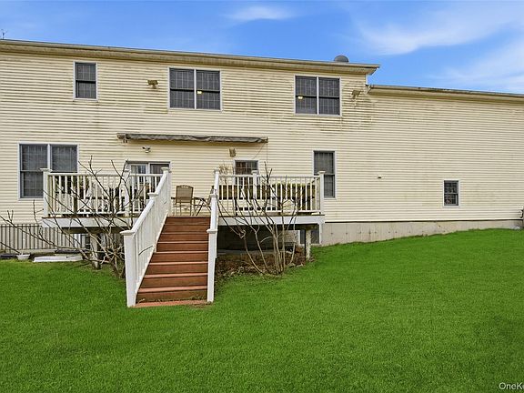 4th image of 471 Southport Street