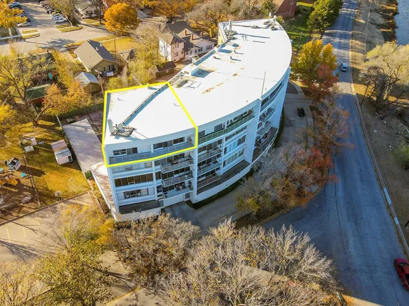 1401 W River Blvd APT 5A, Wichita, KS 67203