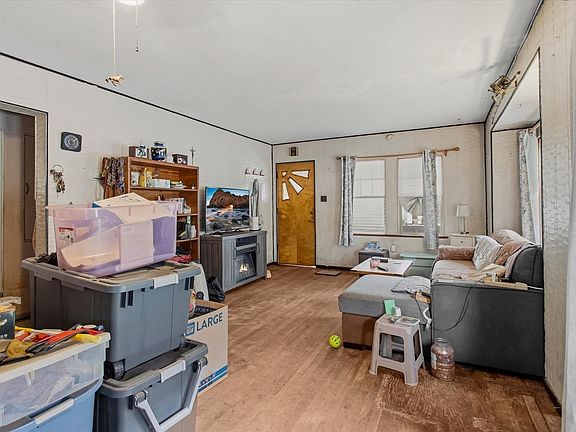 5th image of 14 Beckert Ave