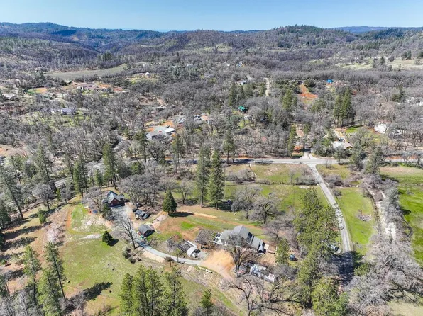 15053 Arrowhead Ln, Grass Valley, CA 95945