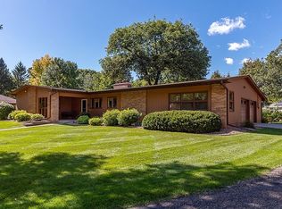 1112 W River Dr, Mankato, MN 56001