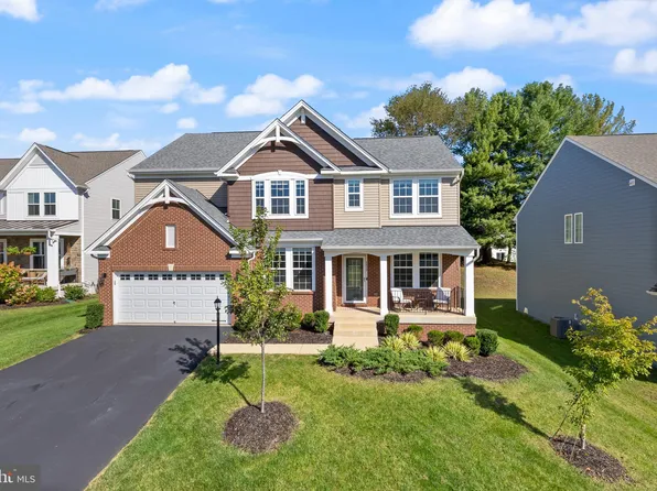 9432 Deschamp Ct, Manassas, VA 20112