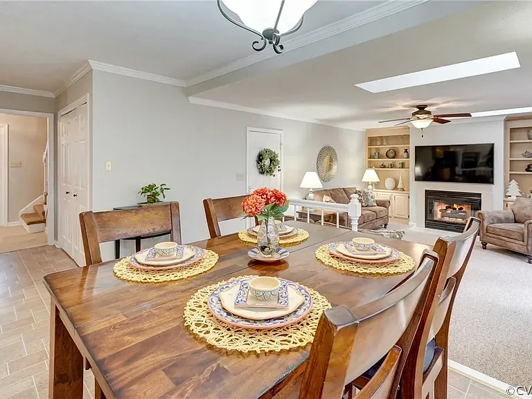 2747 Linden Ln — Photo 21