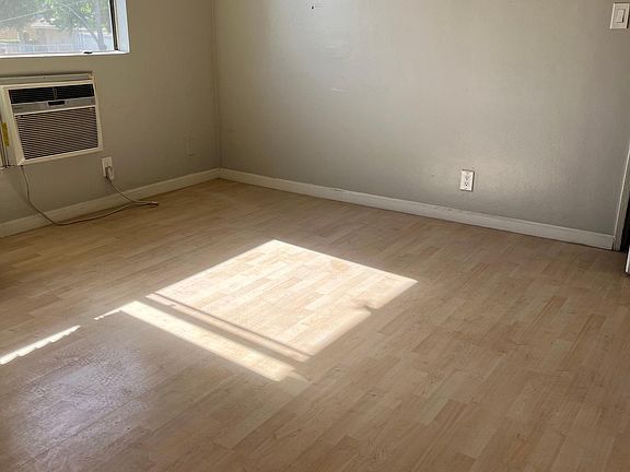 4th image of 9312-9316 Elm Vista Dr #12