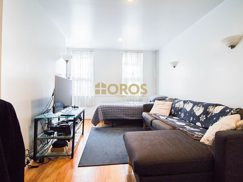 1st image of 236 E 7th St APT 3C
