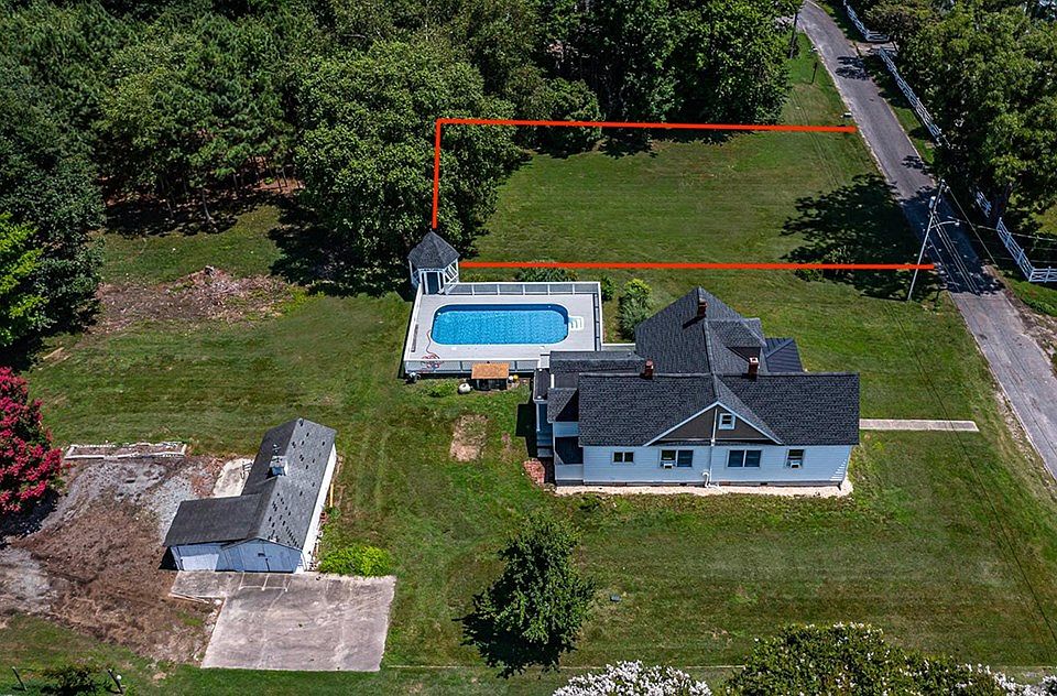2nd image of 21 Fleeton Point Cir