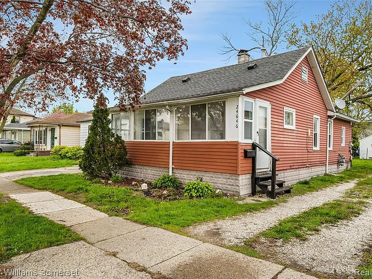 24646 Tuscany Ave — Photo 31