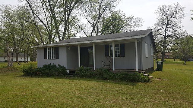 1st image of 210 Magnolia St N