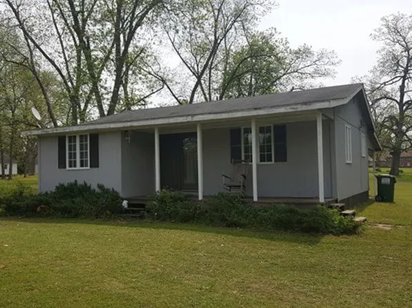 210 Magnolia St N, Jeffersonville, GA 31044