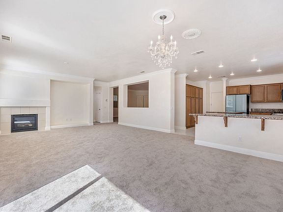2nd image of 4564 Jewel Dr