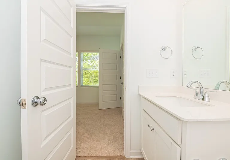 815 Freston Rd — Photo 17