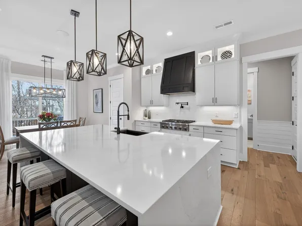 111 Stone Park Dr, Wake Forest, NC 27587