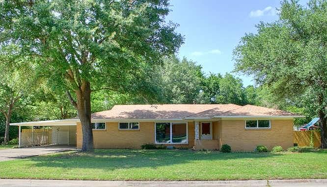 1st image of 2309 Kayewood Dr
