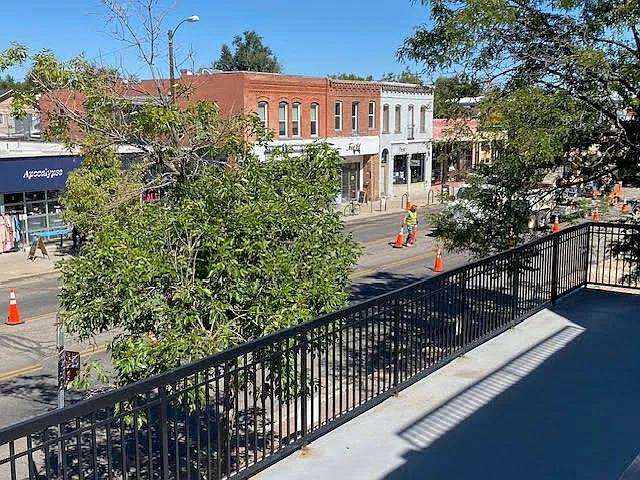 1 bed, 400 sqft, $1,900 — Photo 2