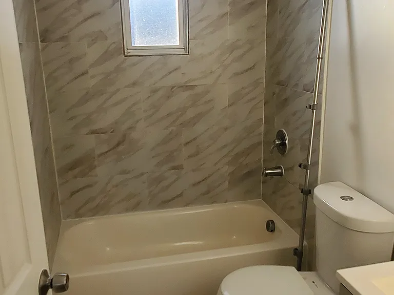 28 Bragaw Ave #3 — Photo 3