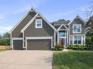 8007 W 146th Ter, Overland Park, KS 66223