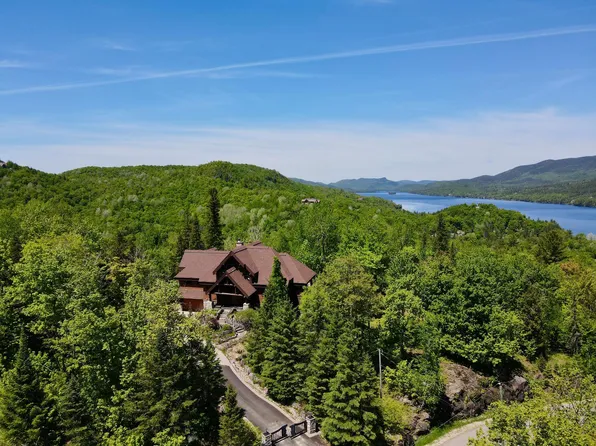243 Rue Pinoteau, Mont Tremblant, QC J8E 1G2