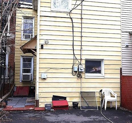 2nd image of 530 N 5th St