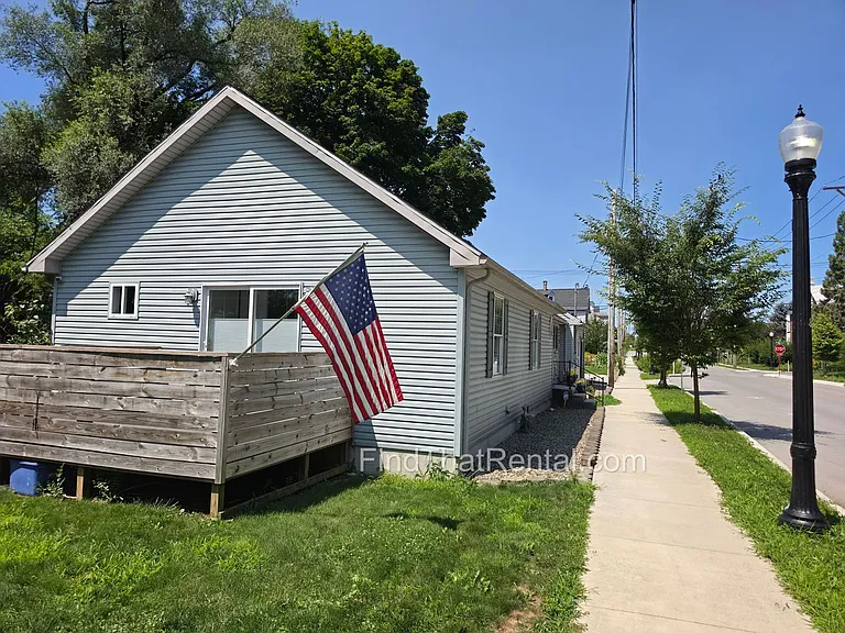 158 B St — Photo 29