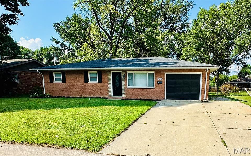 1st image of 2509 Angela Dr