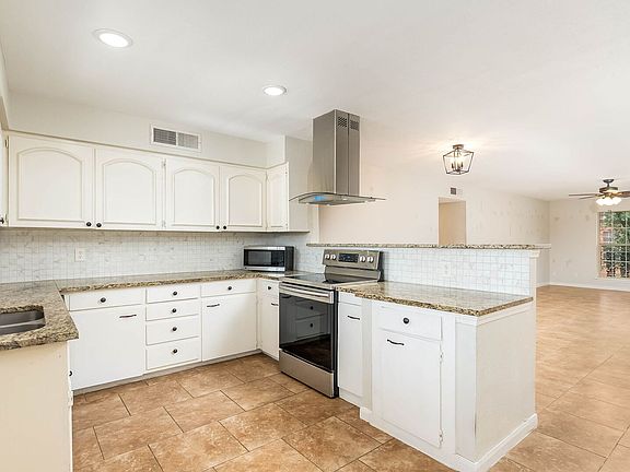 4th image of 7500 Callaghan APT 232