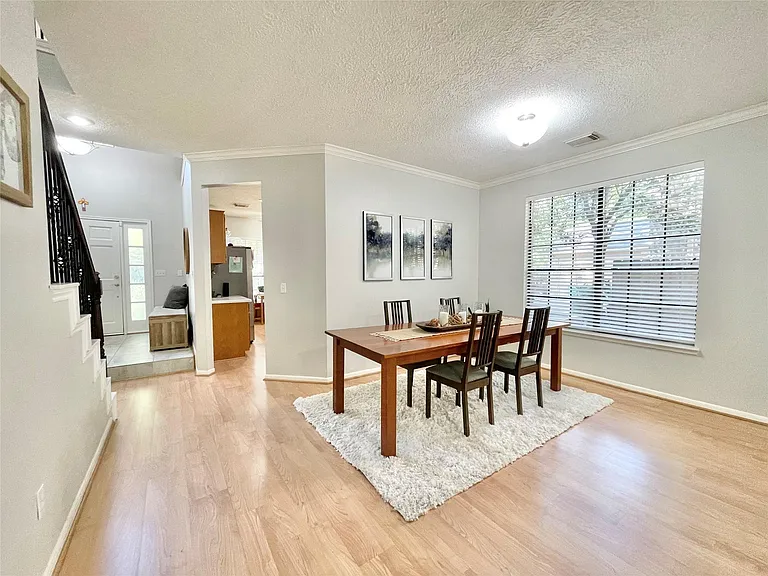 7 Windledge Pl — Photo 13