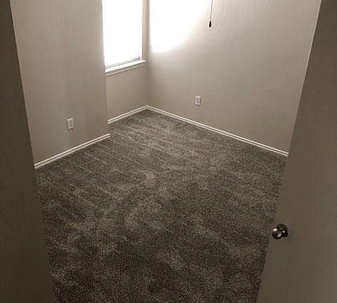 4th image of 2316 Aldergate Dr