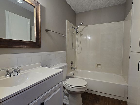 5th image of 3863 W Driftwood St