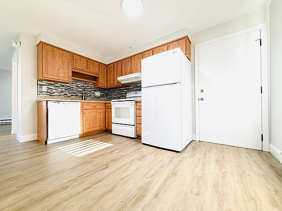 3rd image of 11 Dart St APT 7