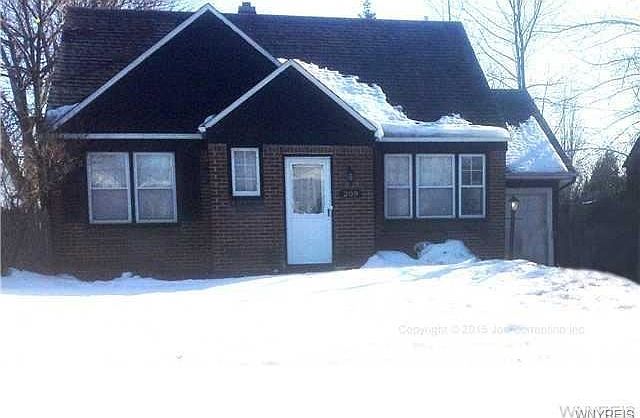 1st image of 209 Cleveland Dr