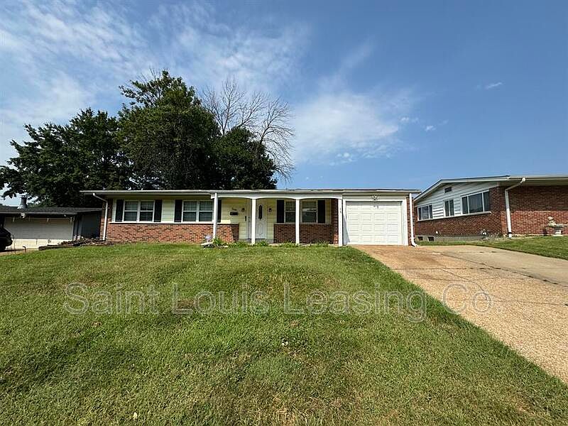 1st image of 1545 Fairmount Dr