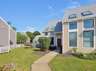 113 Governor Winthrop Rd Unit 113, Somerville, MA 02145