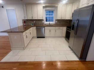 65 Alexander St #2, Newark, NJ 07106