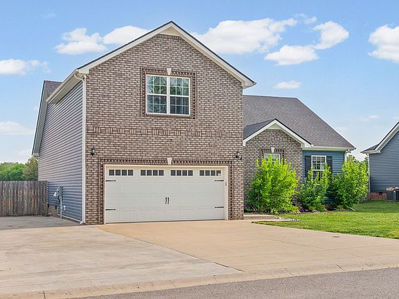 5th image of 2333 Danbury Dr