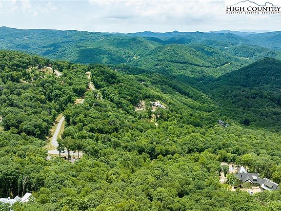 4th image of S31 Eagle Cliff Trail