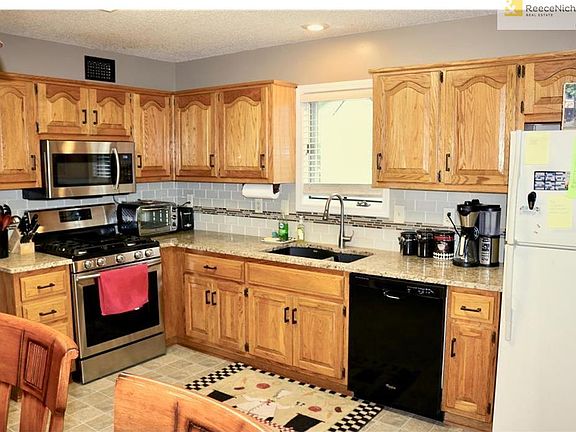 New Granite and Backsplash