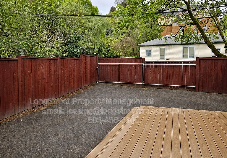 1734 SW Market St — Photo 29
