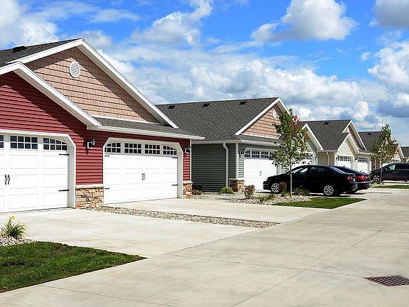 Beautiful craftsman style exterior