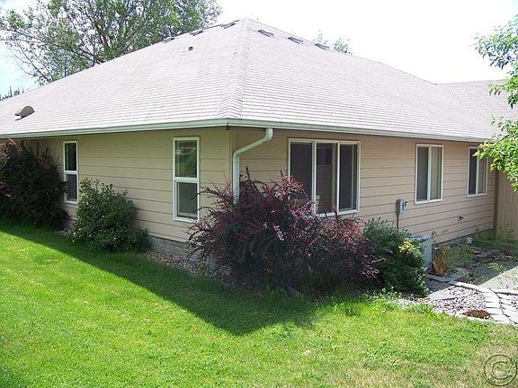 2nd image of 2416 Garland Dr
