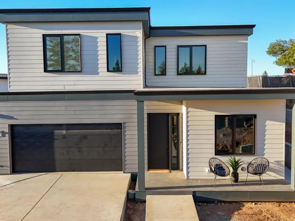 3615 Crown Hill Drive, Santa Rosa, CA 95404