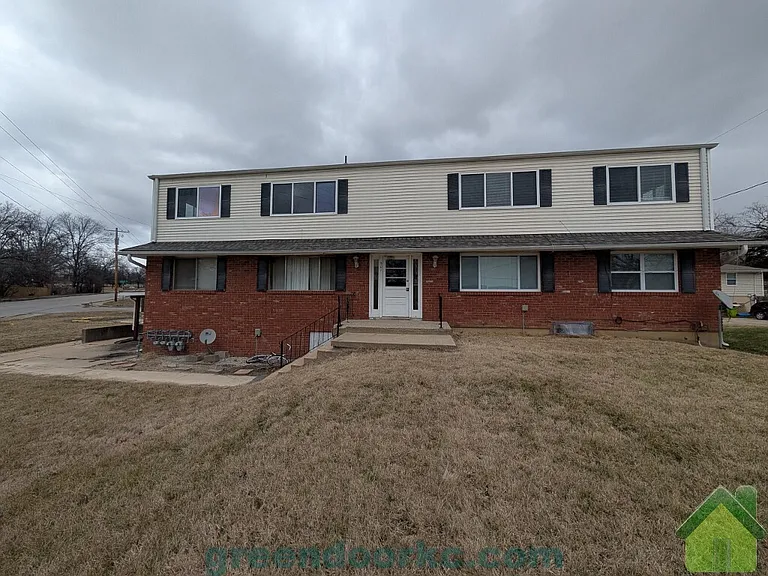501 S Scott Ave — Photo 1